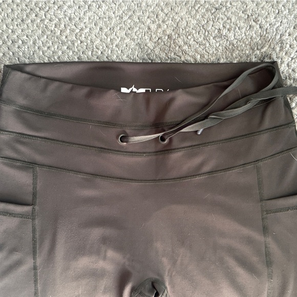 POPFLEX FOREST GREEN Cargo Leggings - Picture 5 of 6